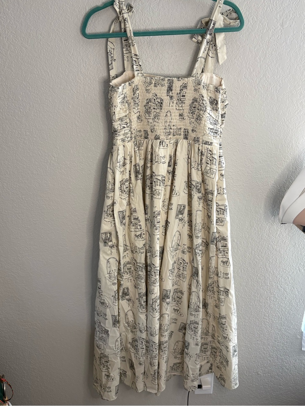 Abercrombie & Fitch Emerson printed tie shoulder pleated maxi dress travel - Picture 2 of 14
